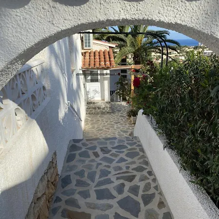 Emilia 8 Pax * كاليبي