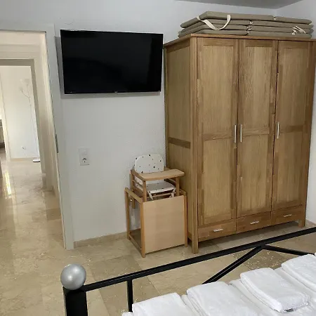 Emilia 8 Pax * Calpe