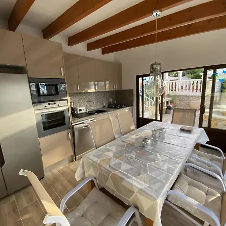 Emilia 8 Pax Villa Calpe